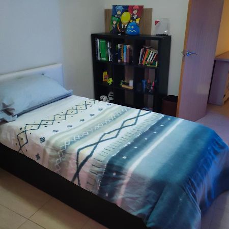 Habitacion Amplia Y Comoda 레우스 외부 사진